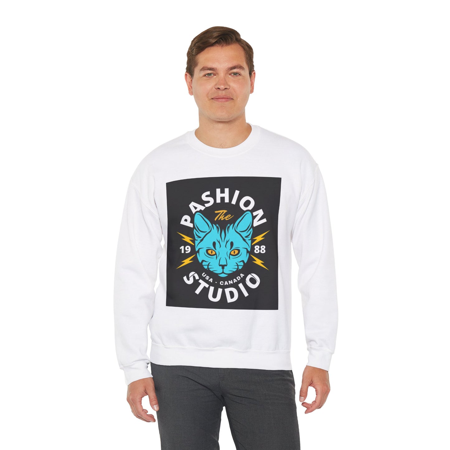 Crewneck Pashion Studio Sweatshirt